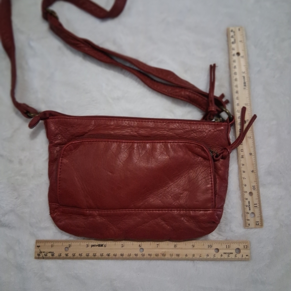 Bueno Red Leather Crossbody Bag - Picture 3 of 5